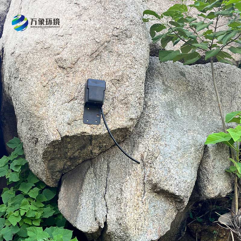 裂縫監(jiān)測站適用于地質(zhì)災(zāi)害預(yù)警